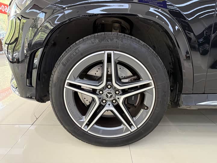 Фото 18 - Mercedes-Benz GLS-Class