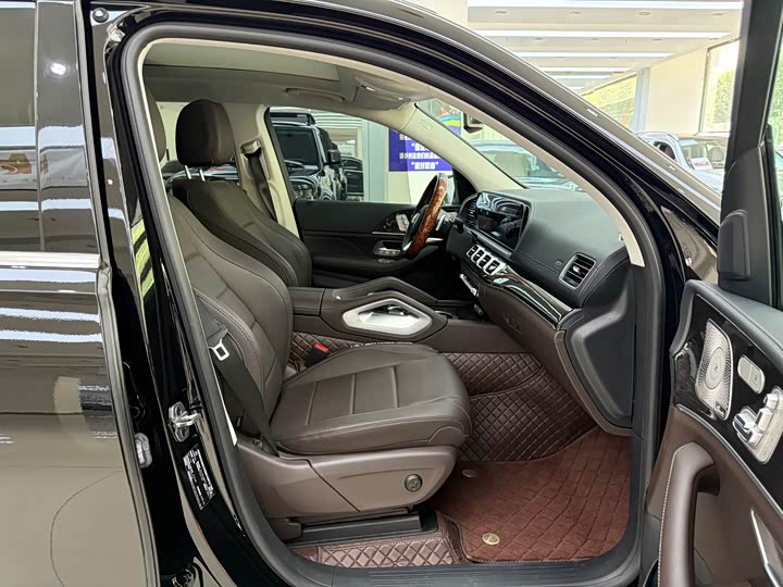 Фото 9 - Mercedes-Benz GLS-Class