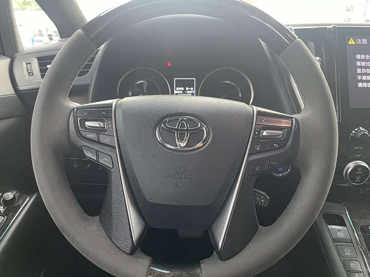 Фото 4 - Toyota Vellfire