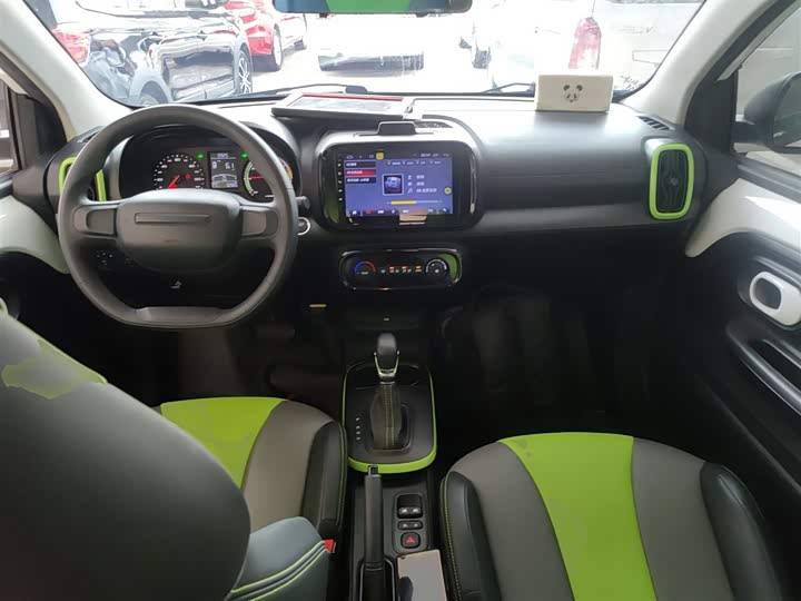 Фото 10 - Roewe Clever