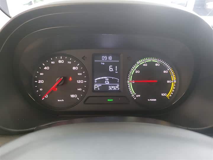 Фото 12 - Roewe Clever