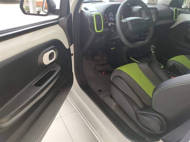 Фото 16 - Roewe Clever