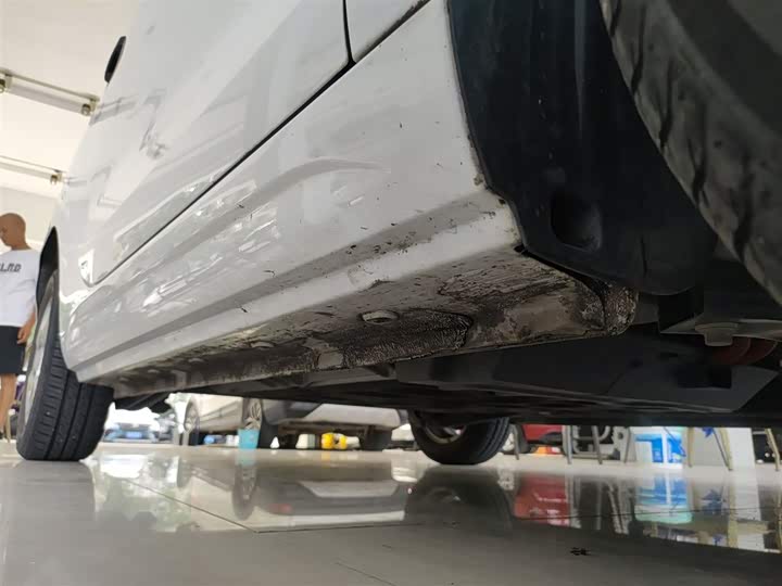 Фото 21 - Roewe Clever