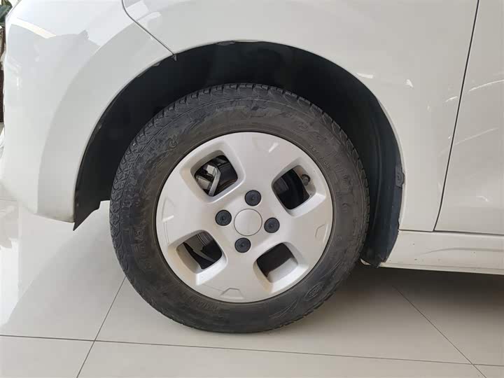 Фото 23 - Roewe Clever