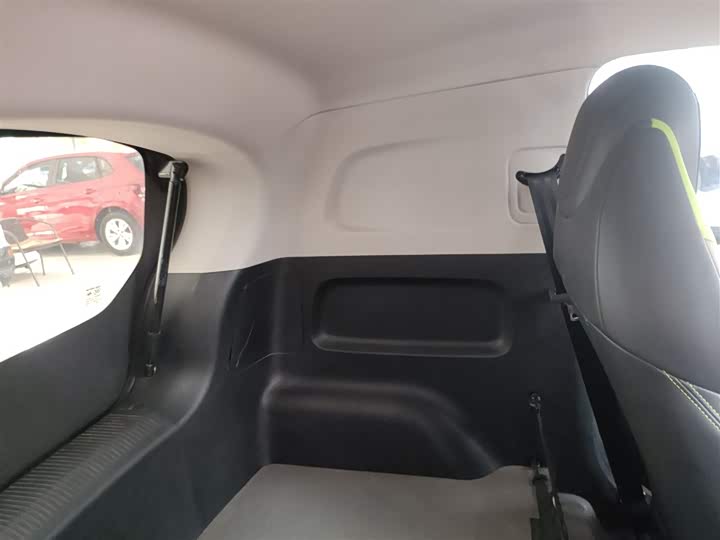 Фото 29 - Roewe Clever