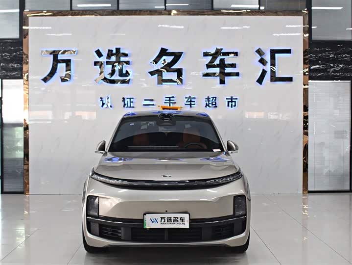 Фото 1 - LiXiang L8