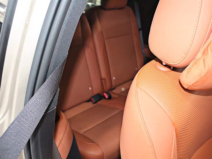 Фото 13 - LiXiang L8