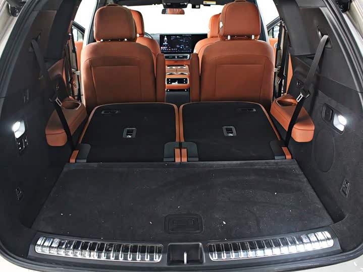 Фото 14 - LiXiang L8