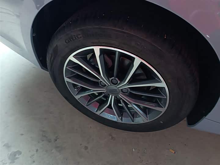 Фото 30 - Geely Preface