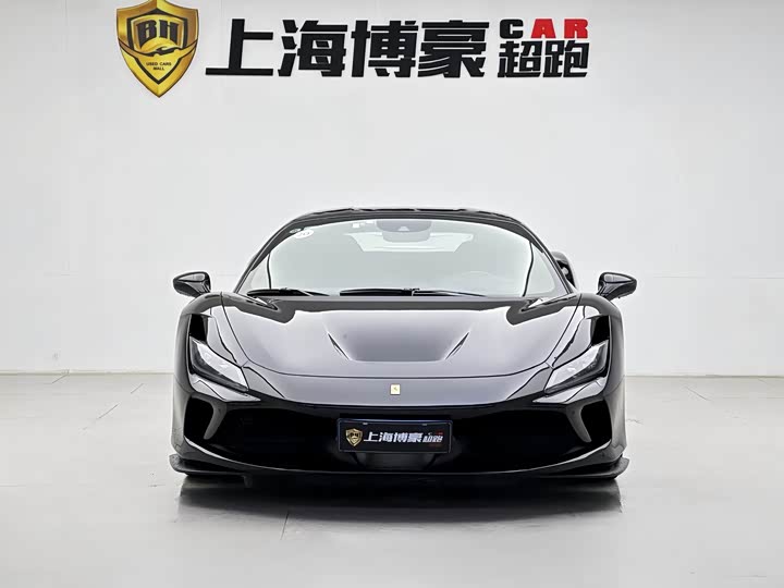Фото 8 - Ferrari F8