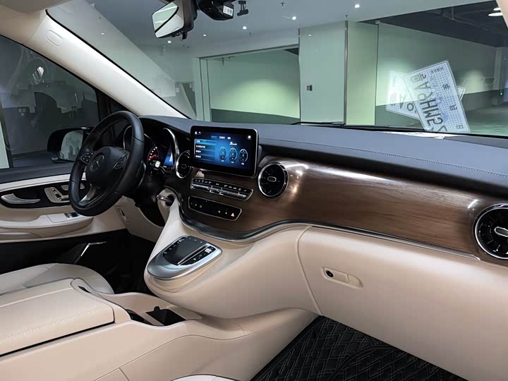 Фото 4 - Mercedes-Benz V-Class