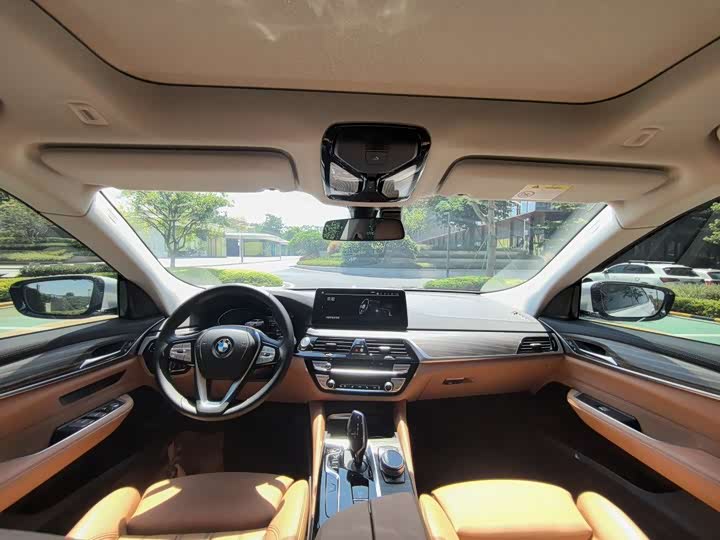 Фото 10 - BMW 6 Series GT