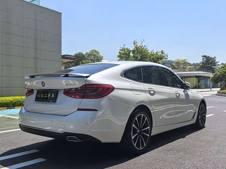 Фото 4 - BMW 6 Series GT