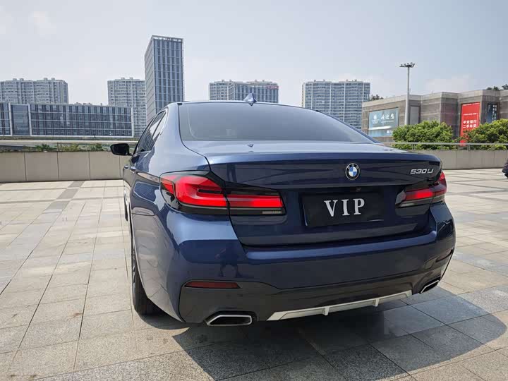 Фото 11 - BMW 5 Series