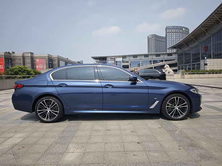 Фото 12 - BMW 5 Series