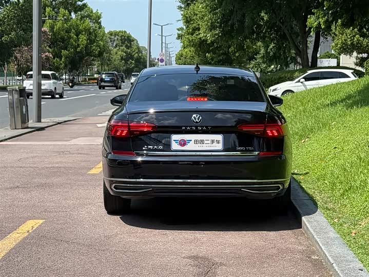 Фото 5 - Volkswagen Passat