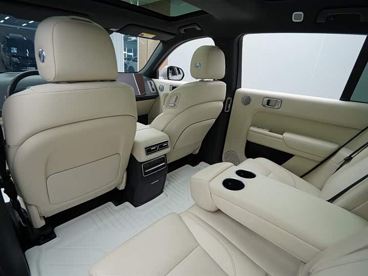 Фото 13 - LiXiang L7