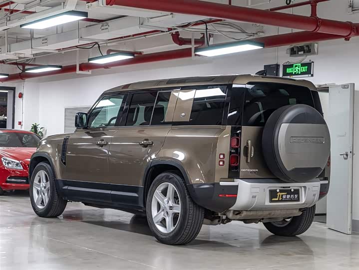 Фото 4 - Land Rover Defender