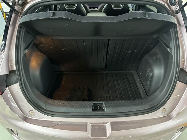 Фото 16 - BYD Dolphin