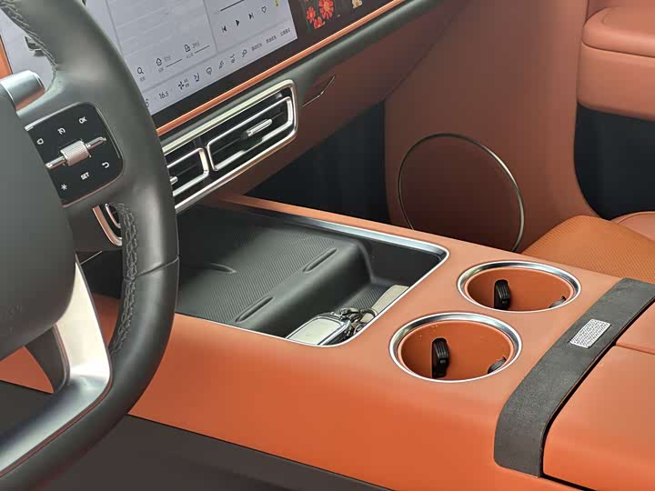 Фото 30 - LiXiang L7