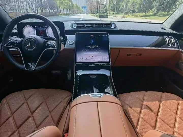 Фото 8 - Mercedes-Benz Maybach S-Class