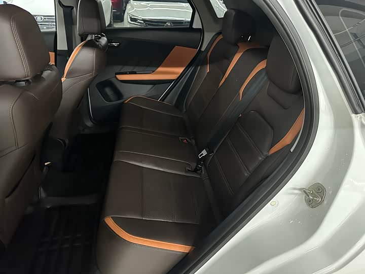 Фото 10 - BYD E2