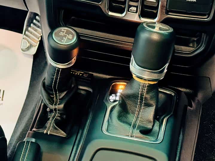 Фото 11 - Jeep Gladiator