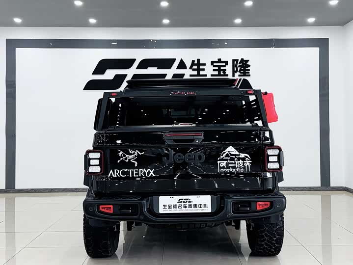 Фото 5 - Jeep Gladiator