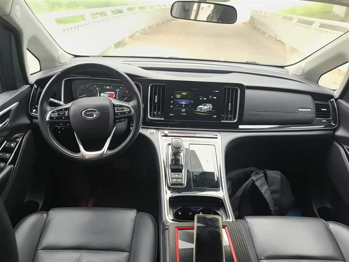 Фото 10 - GAC Trumpchi M8