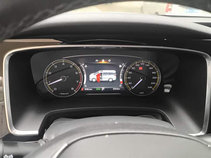 Фото 12 - GAC Trumpchi M8