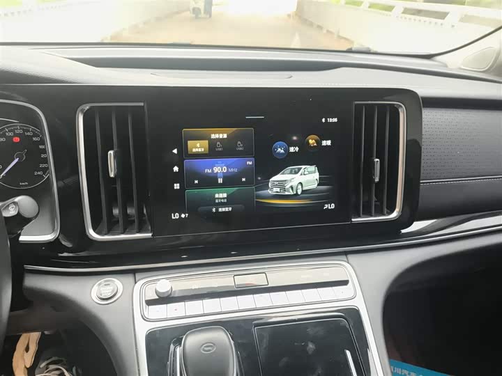 Фото 13 - GAC Trumpchi M8