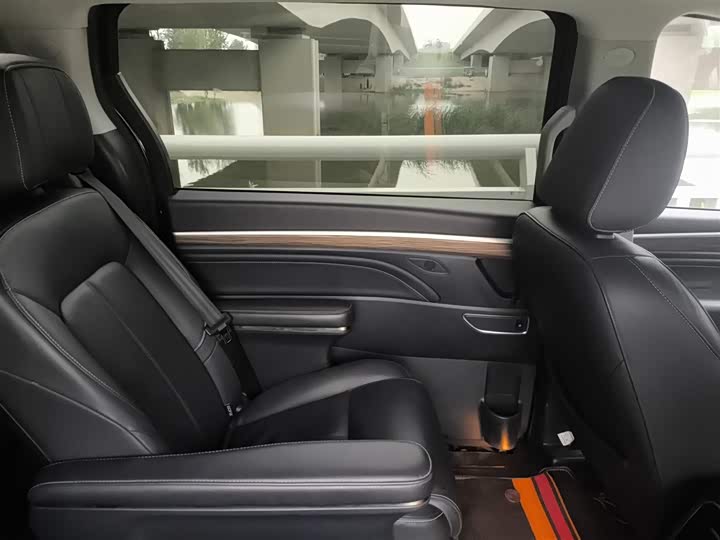 Фото 29 - GAC Trumpchi M8