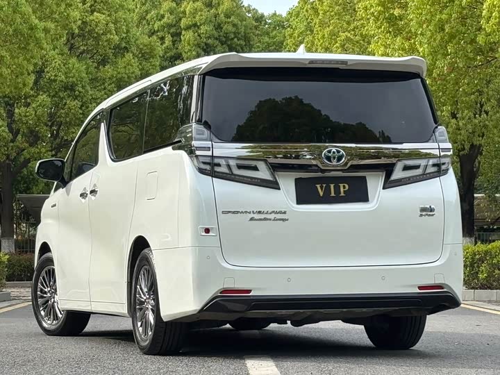 Фото 4 - Toyota Vellfire