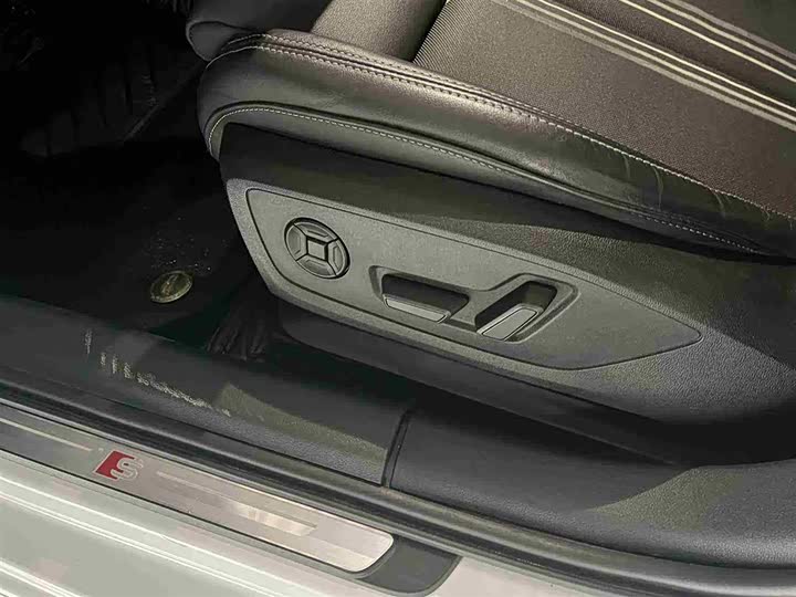 Фото 10 - Audi A3