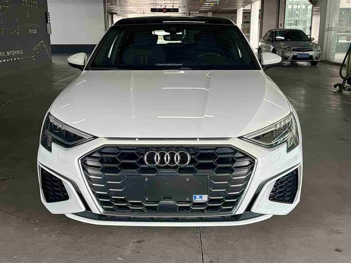 Фото 2 - Audi A3