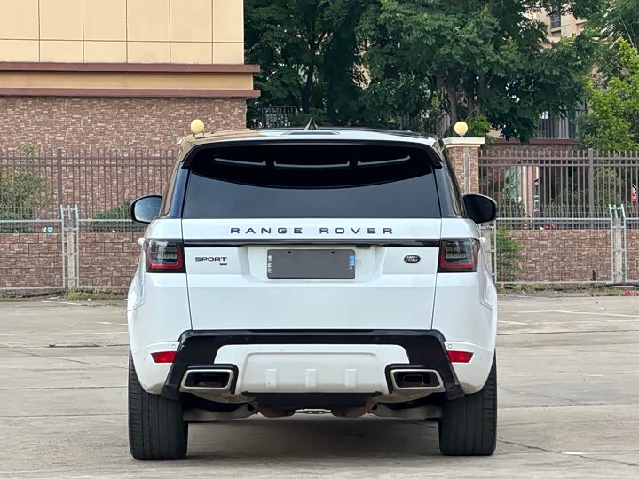 Фото 8 - Land Rover Range Rover Sport