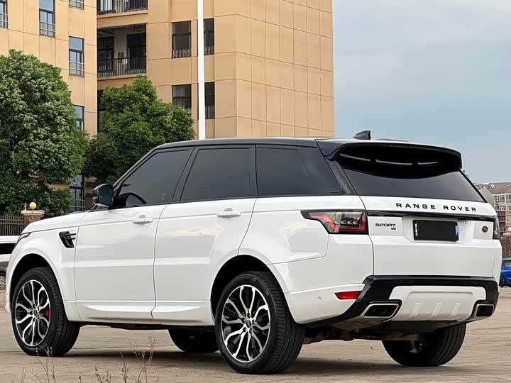 Фото 9 - Land Rover Range Rover Sport