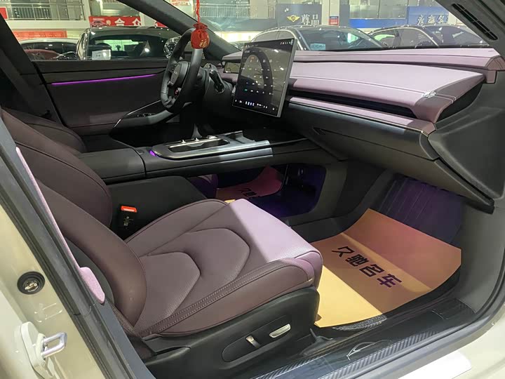 Фото 18 - Xiaomi SU7