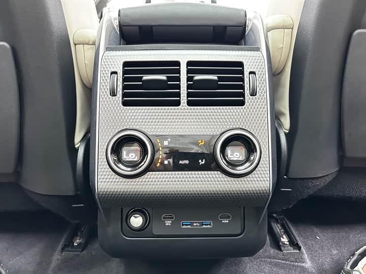 Фото 20 - Land Rover Range Rover Sport