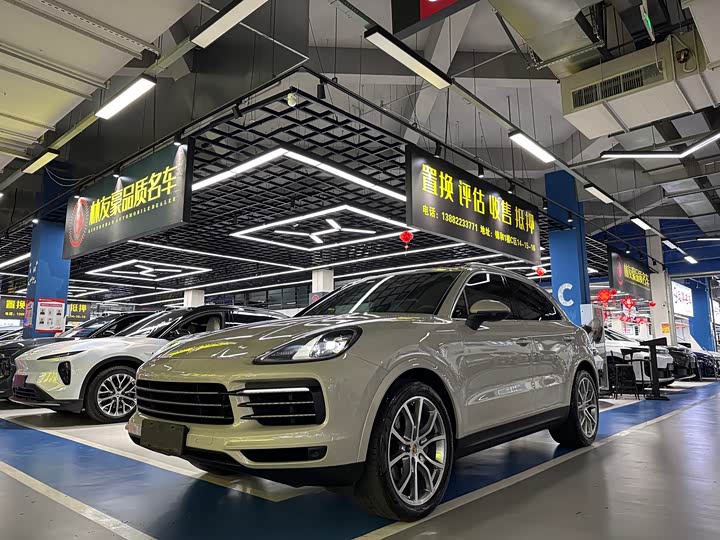 Фото 1 - Porsche Cayenne