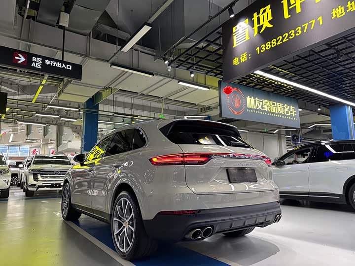 Фото 4 - Porsche Cayenne