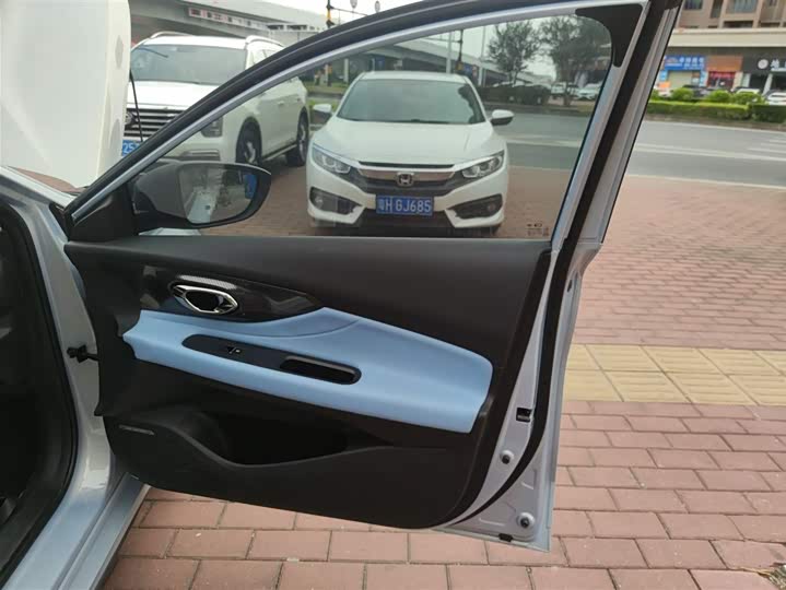 Фото 19 - GAC Trumpchi Empow R