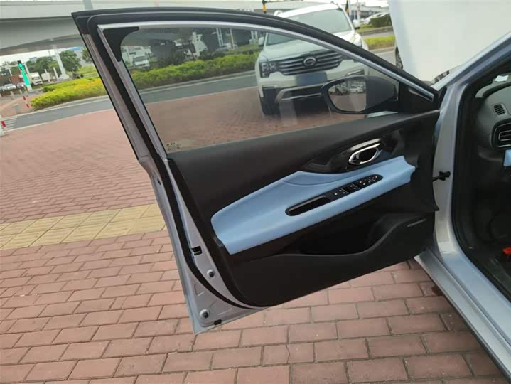 Фото 21 - GAC Trumpchi Empow R