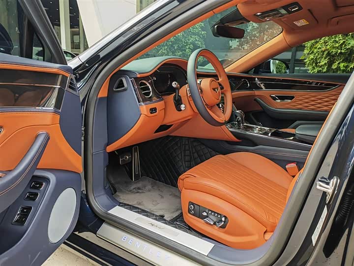 Фото 4 - Bentley Flying Spur Hybrid