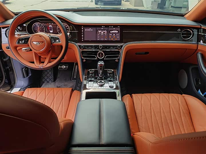 Фото 8 - Bentley Flying Spur Hybrid