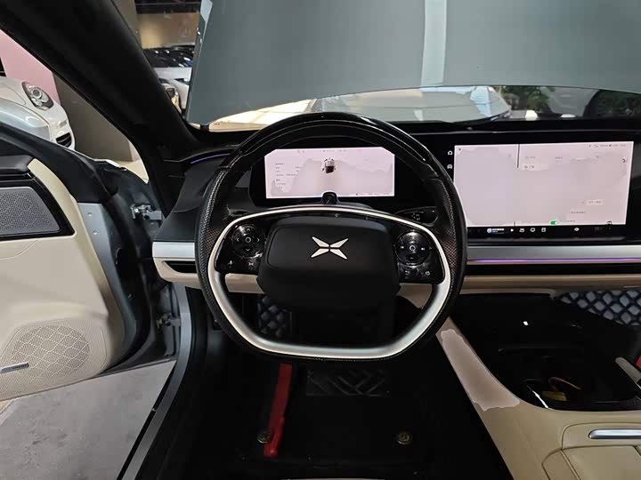 Фото 11 - XPeng P7