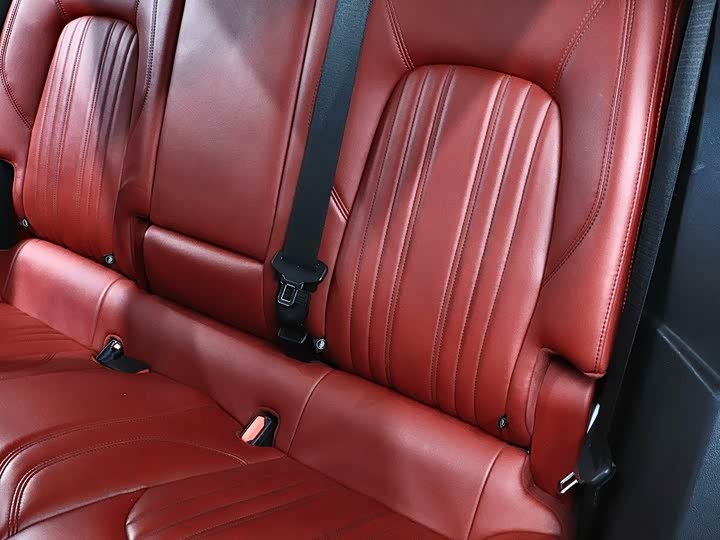 Фото 14 - Maserati Levante