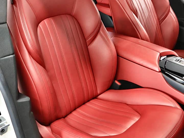 Фото 16 - Maserati Levante