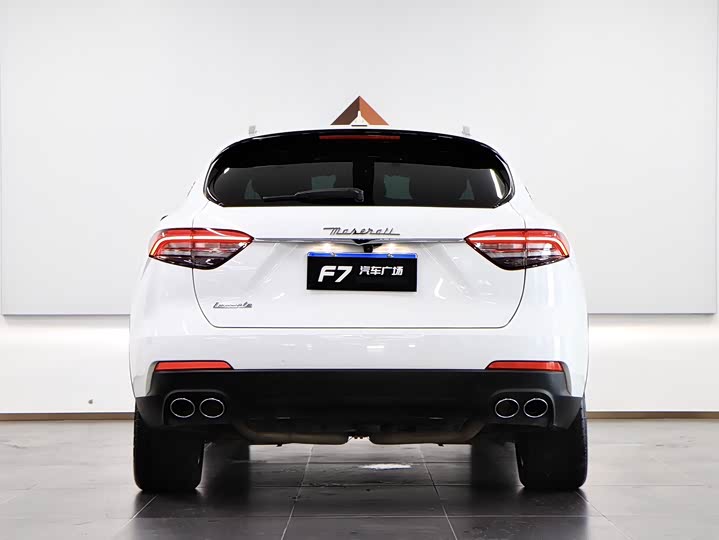 Фото 5 - Maserati Levante