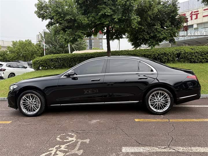 Фото 3 - Mercedes-Benz S-Class